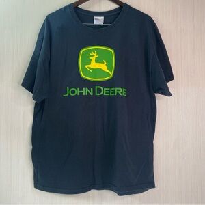 John Deere Men’s Trademark Logo Short Sleeve Black T-Shirt Size XL (46-48)
